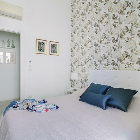 Suite La Piazza By Wonderful Italy Syracuse ภายนอก รูปภาพ