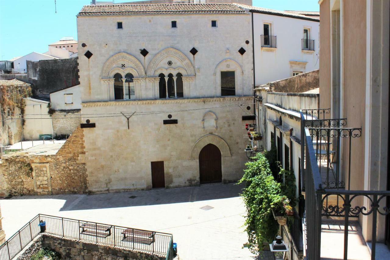 Suite La Piazza By Wonderful Italy Syracuse ภายนอก รูปภาพ