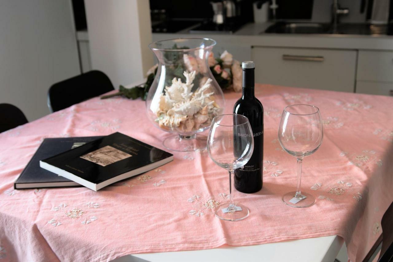 Suite La Piazza By Wonderful Italy Syracuse ภายนอก รูปภาพ