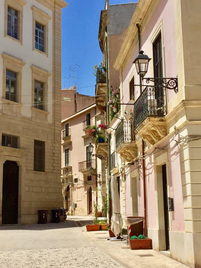 Suite La Piazza By Wonderful Italy Syracuse ภายนอก รูปภาพ