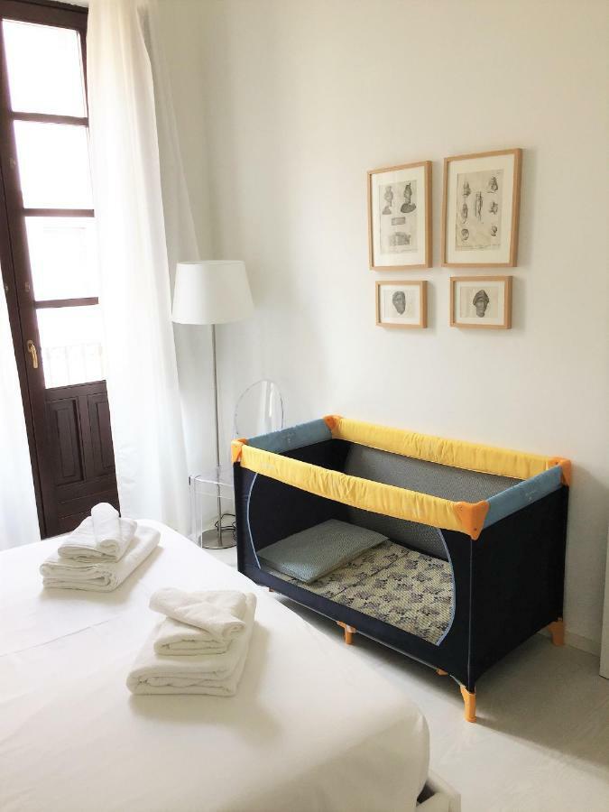 Suite La Piazza By Wonderful Italy Syracuse ภายนอก รูปภาพ